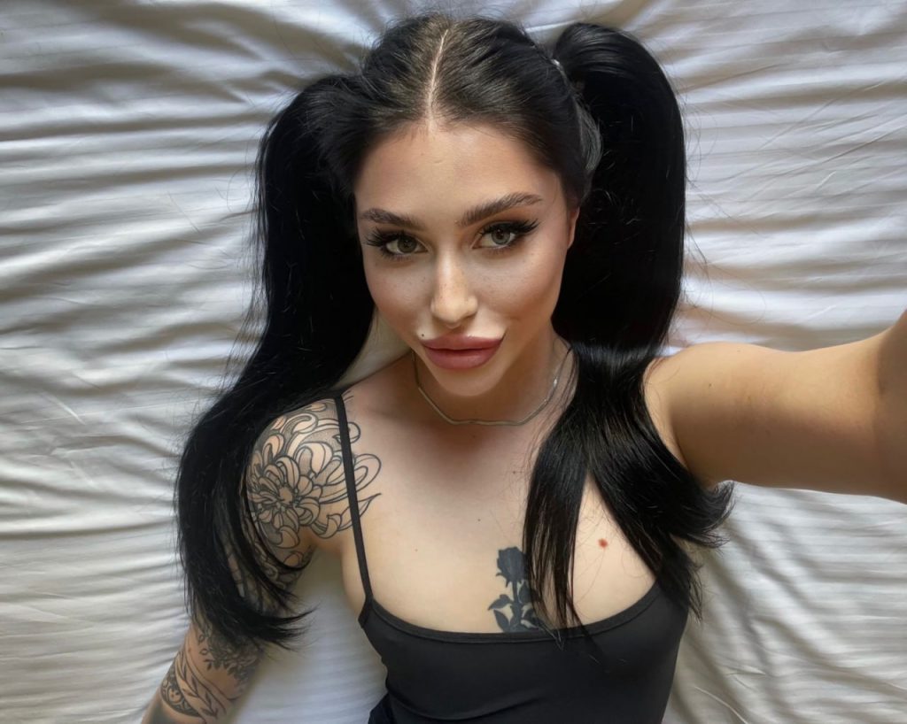 Эскортница Юлия