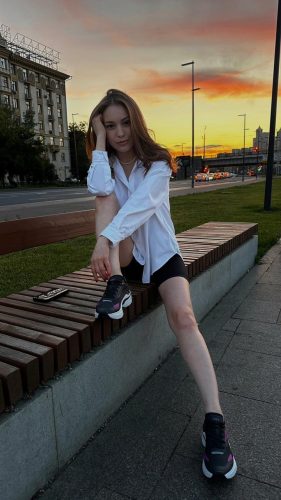 Эскортница Даша